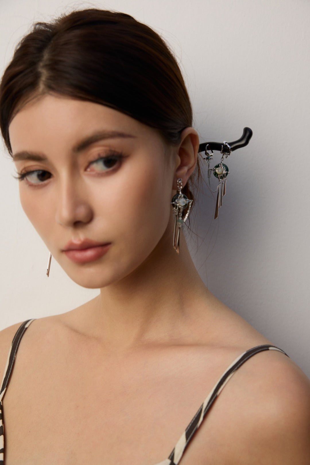 S925 Silver Neo-Chinese Moss Agate & Shell Hair Stick | Zitan Wood, White Gold Finish Elegant Blackwood Hair Stick with Gemstone Dangles