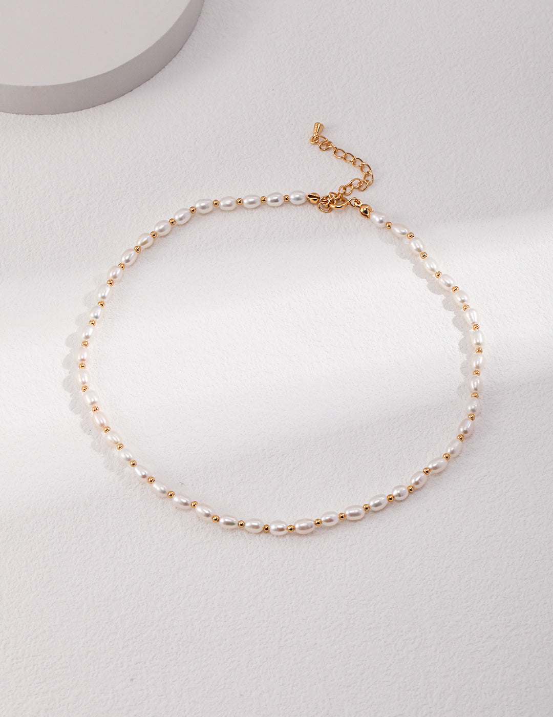 Vintage Gold-Tone Natural Rice & Round Pearl Dainty Choker Necklace