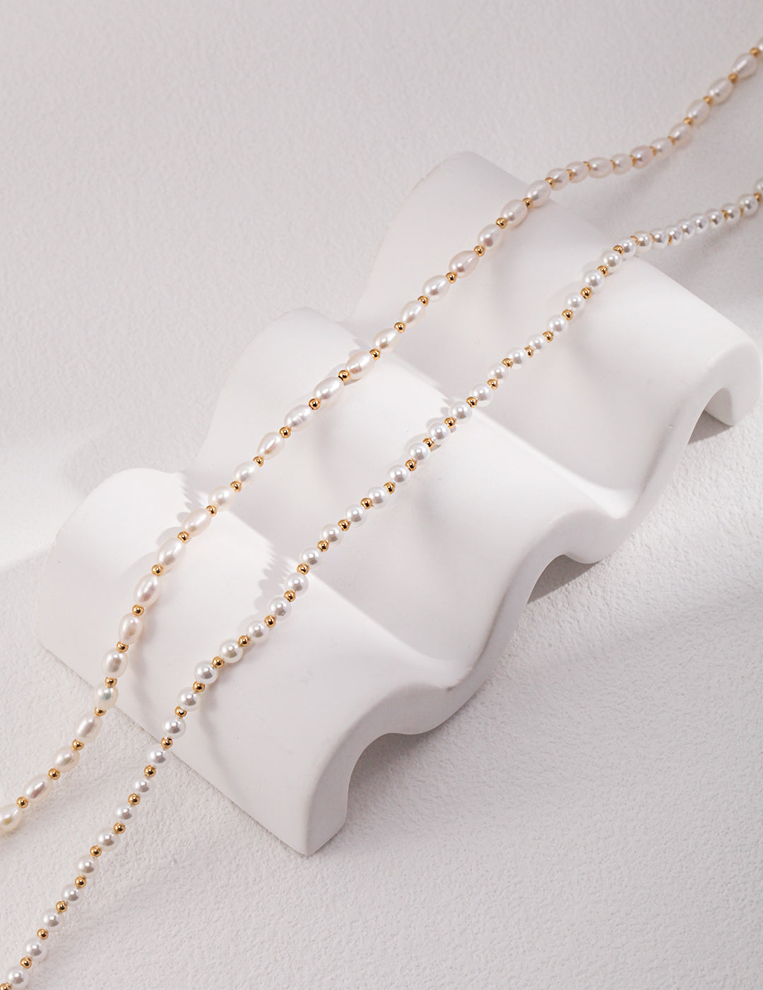 Vintage Gold-Tone Natural Rice & Round Pearl Dainty Choker Necklace
