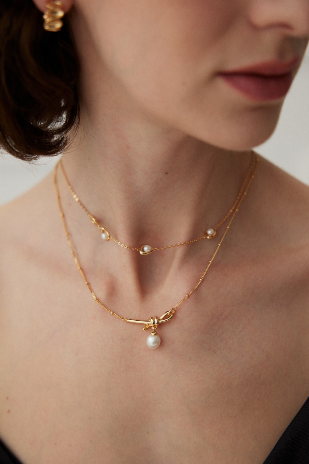 Dainty Pearl Station Necklace, Gold Organic Pebble Charm Necklace, 925 Sterling Silver, Minimalist Asymmetrical Jewelry